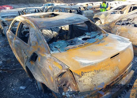 2009 Chrysler 300 Touring/Signature Series/Executive Series z USA, uszkodzony, nr VIN 2C3KA53V79H618004